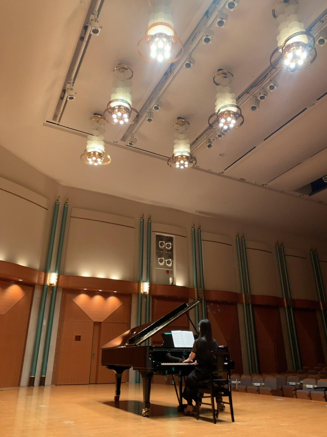 ピアノレッスンメイン写真